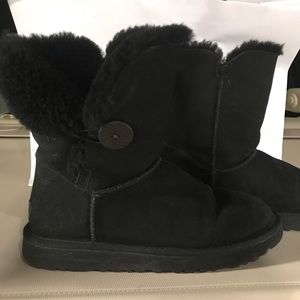 Ugh Bailey Button II